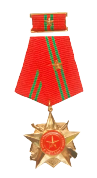 Cờ thi đua của Hội Đồng Bộ Trưởng, năm 1985.