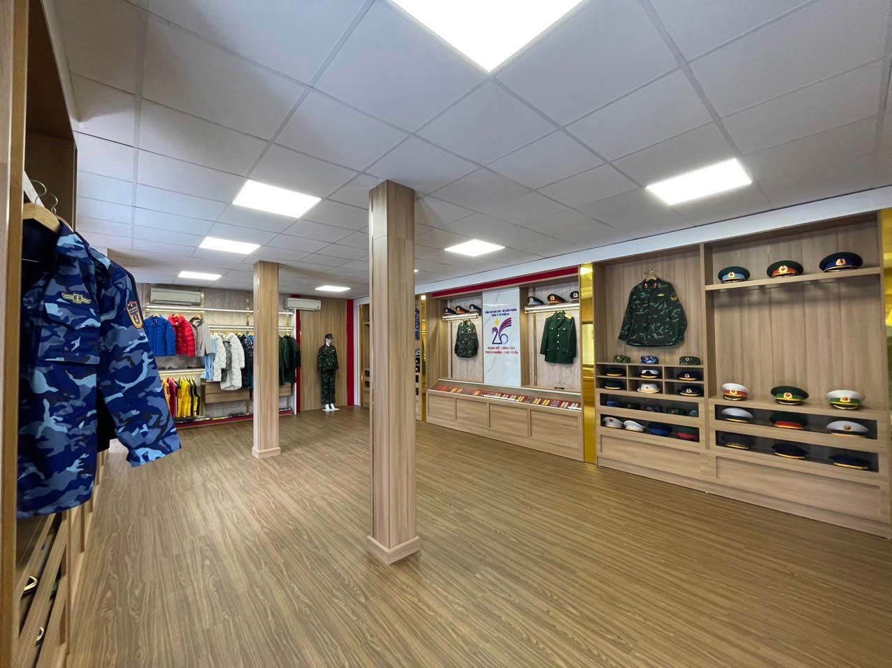 SHOWROOM <br/>GIỚI THIỆU SP